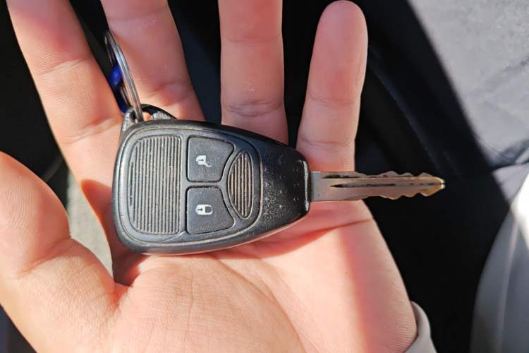 Used Jeep Compass 2012 2.0L two-wheel drive luxury version Vehicle Key