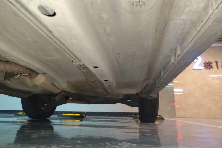 Used Jeep Compass 2012 2.0L two-wheel drive sport version Chassis Front Left