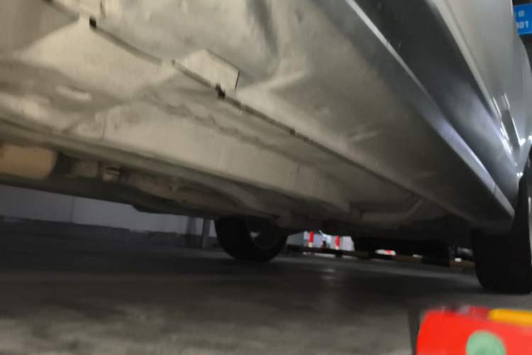Used Jeep Compass 2012 2.4L Four-Wheel Drive Urban Edition Chassis Front Left