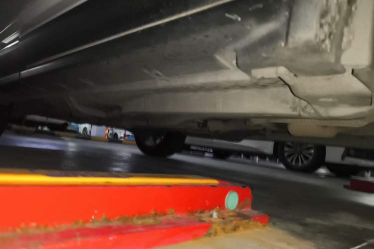 Used Jeep Compass 2012 2.4L Four-Wheel Drive Urban Edition Chassis Front Right