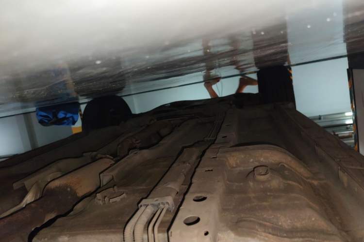 Used Jeep Compass 2012 2.0L two-wheel drive sport version Chassis Rear Left