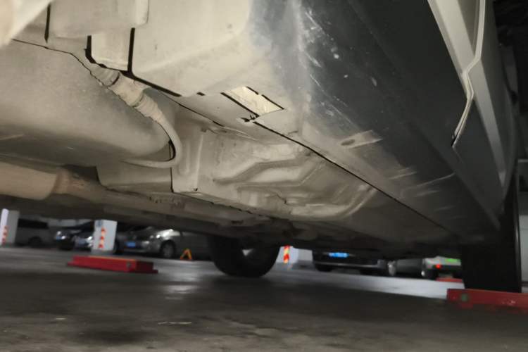 Used Jeep Compass 2012 2.4L Four-Wheel Drive Urban Edition Chassis Rear Right