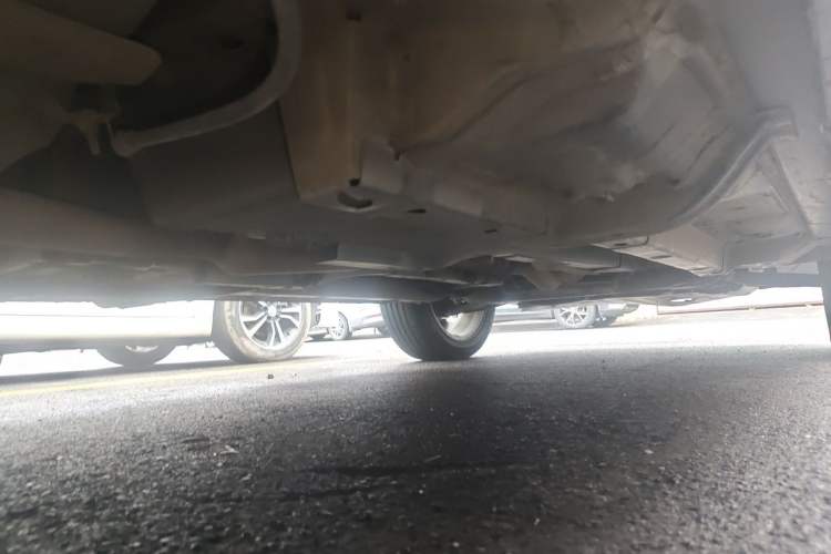 Used Jeep Compass 2012 2.0L two-wheel drive sport version Chassis Rear Right