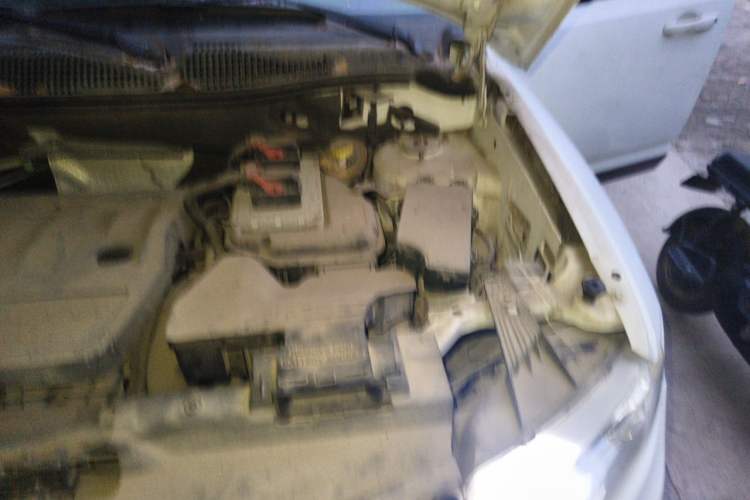 Used Jeep Compass 2012 2.0L two-wheel drive luxury version Engine Bay Left