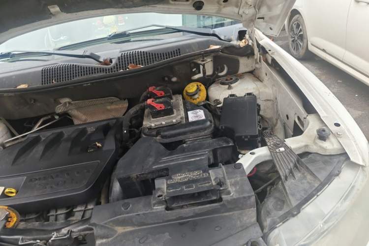 Used Jeep Compass 2012 2.0L two-wheel drive sport version Engine Bay Left