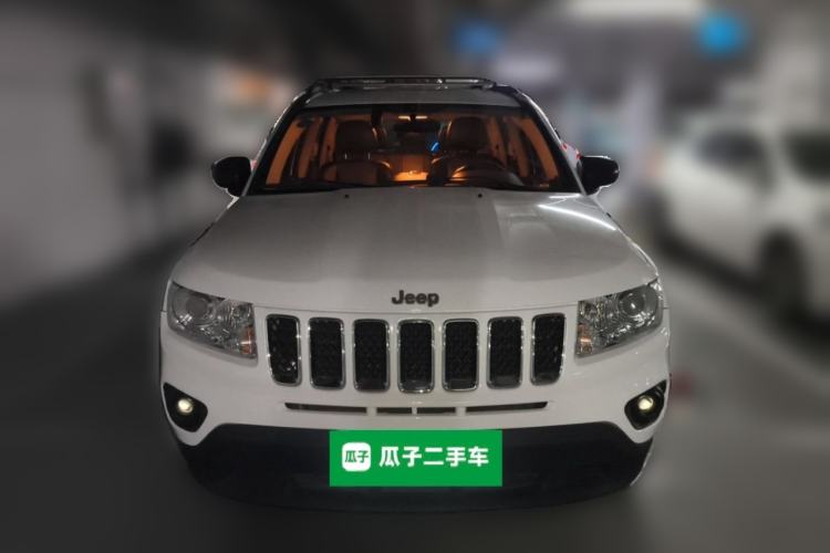 Used Jeep Compass 2012 2.4L Four-Wheel Drive Urban Edition Front