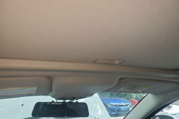 Used Jeep Compass 2012 2.0L two-wheel drive sport version Headliner