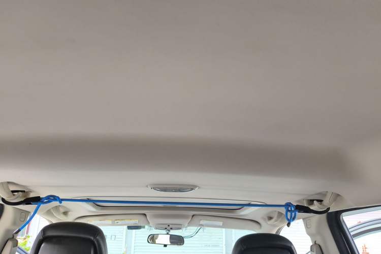 Used Jeep Compass 2012 2.4L Four-Wheel Drive Urban Edition Headliner