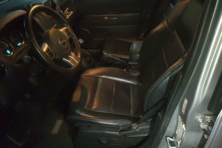 Used Jeep Compass 2012 2.4L four-wheel drive luxury version Left Front Seat