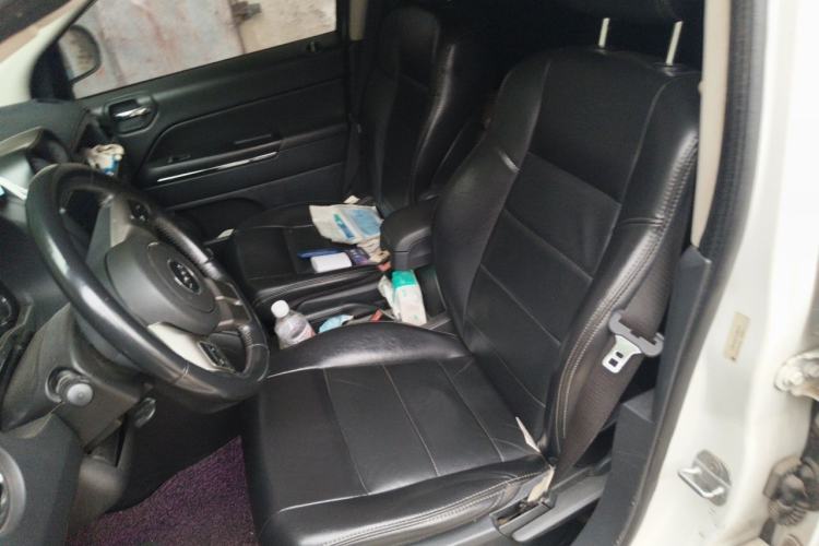Used Jeep Compass 2012 2.0L two-wheel drive luxury version Left Front Seat