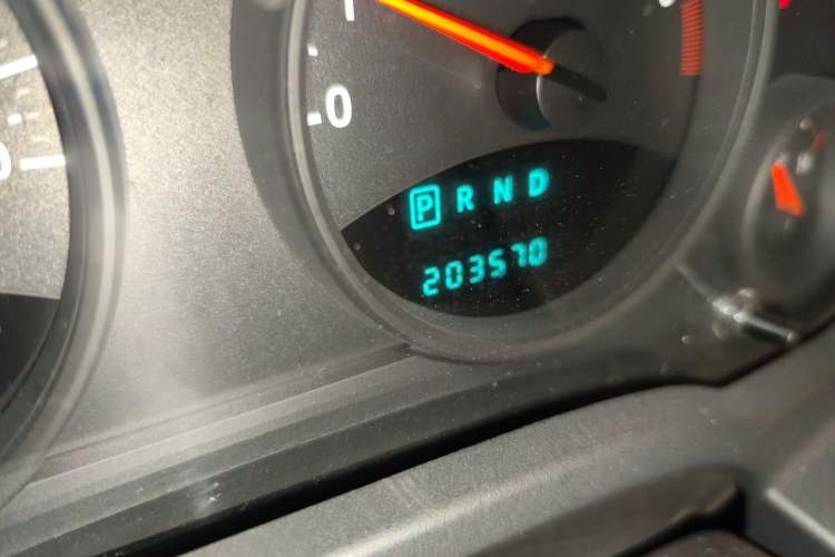 Used Jeep Compass 2012 2.0L two-wheel drive sport version Odometer Close Up