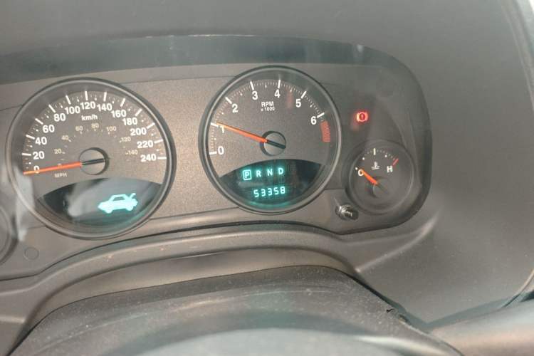 Used Jeep Compass 2012 2.0L two-wheel drive sport version Odometer Close Up