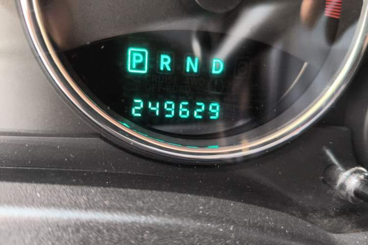 Used Jeep Compass 2012 2.4L Four-Wheel Drive Urban Edition Odometer Close Up