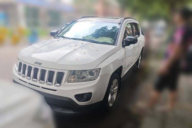 Used Jeep Compass 2012 2.0L two-wheel drive sport version Guazi used car, China used car export, Used car for sale, Used cars, Cheapest cars for sale