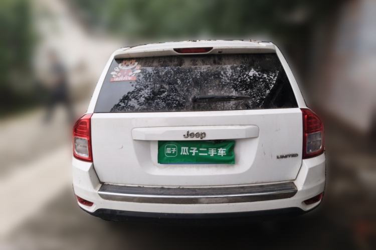 Used Jeep Compass 2012 2.0L two-wheel drive luxury version Rear