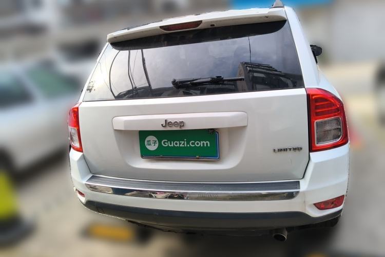 Used Jeep Compass 2012 2.4L Four-Wheel Drive Urban Edition Rear