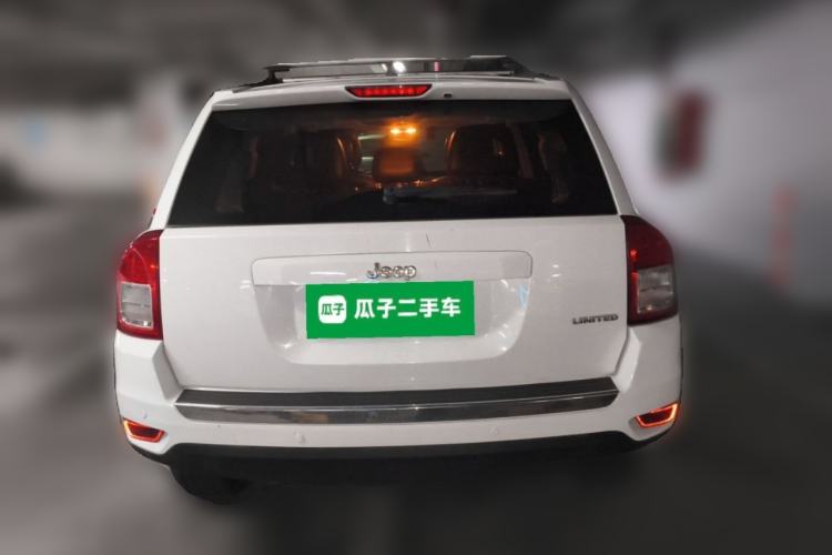 Used Jeep Compass 2012 2.4L Four-Wheel Drive Urban Edition Rear
