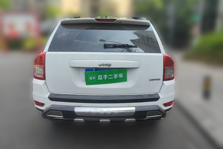Used Jeep Compass 2012 2.4L Four-Wheel Drive Urban Edition Rear