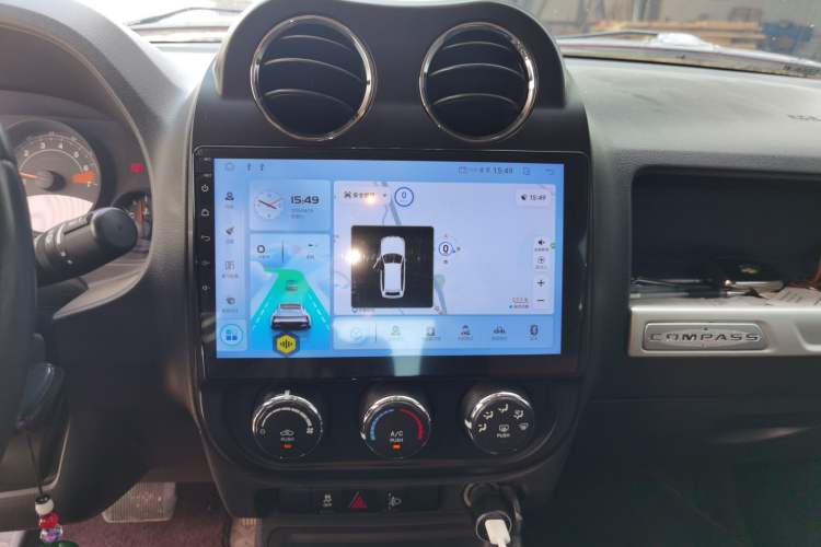 Used Jeep Compass 2013 2.0L two-wheel drive sport version Audio And AC Panel