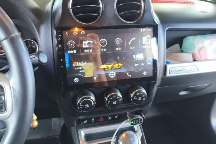 Used Jeep Compass 2013 2.4L four-wheel drive luxury version Audio And AC Panel
