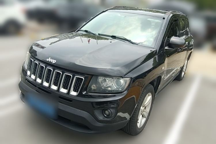 Used Jeep Compass 2013 2.0L two-wheel drive sport version Guazi used car, China used car export, Used car for sale, Used  cars, Cheapest cars for sale
