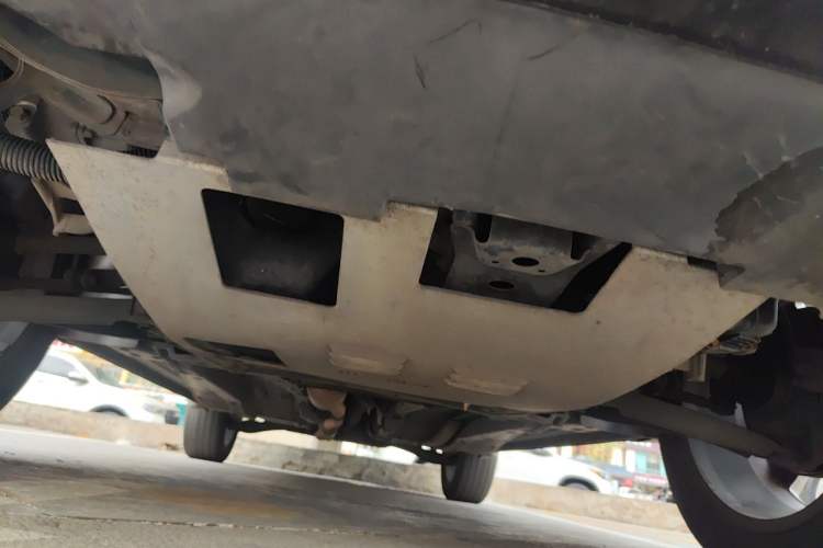 Used Jeep Compass 2013 2.4L four-wheel drive urban version Chassis Front
