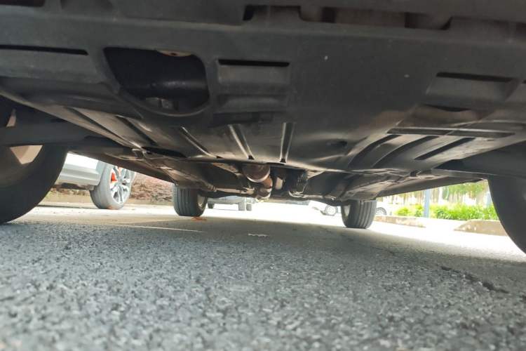 Used Jeep Compass 2013 2.4L four-wheel-drive sport version Chassis Front