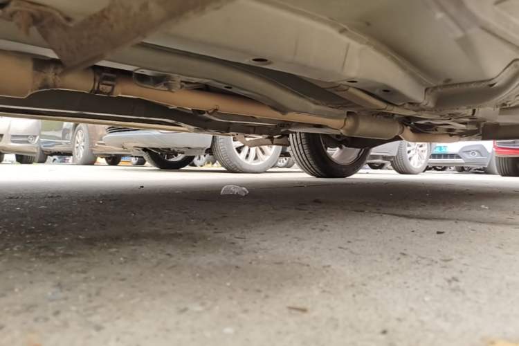 Used Jeep Compass 2013 2.4L four-wheel drive urban version Chassis Front Left