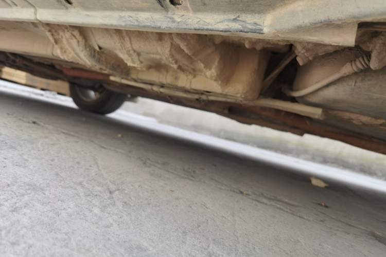 Used Jeep Compass 2013 2.0L two-wheel drive sport version Chassis Rear Left