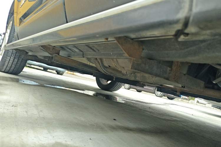 Used Jeep Compass 2013 2.4L four-wheel drive urban version Chassis Rear Left