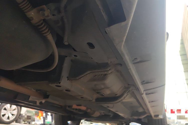 Used Jeep Compass 2013 2.4L four-wheel drive urban version Chassis Rear Right