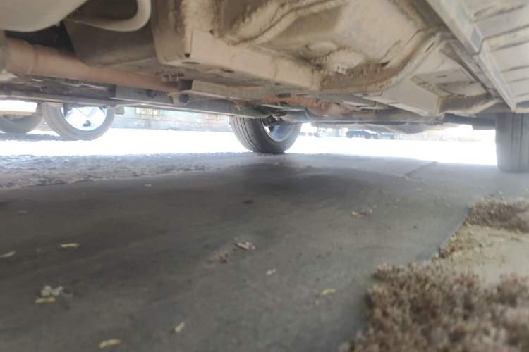 Used Jeep Compass 2013 2.4L four-wheel drive luxury version Chassis Rear Right