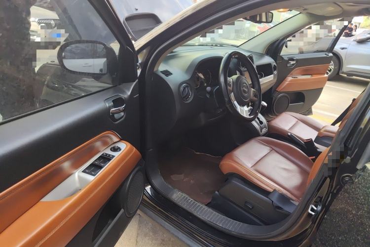 Used Jeep Compass 2013 2.4L four-wheel drive urban version Driver Seat
