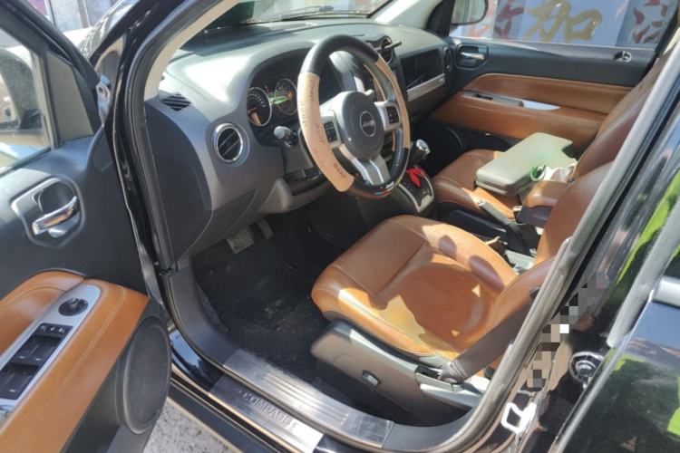 Used Jeep Compass 2013 2.4L four-wheel drive luxury version Driver Seat