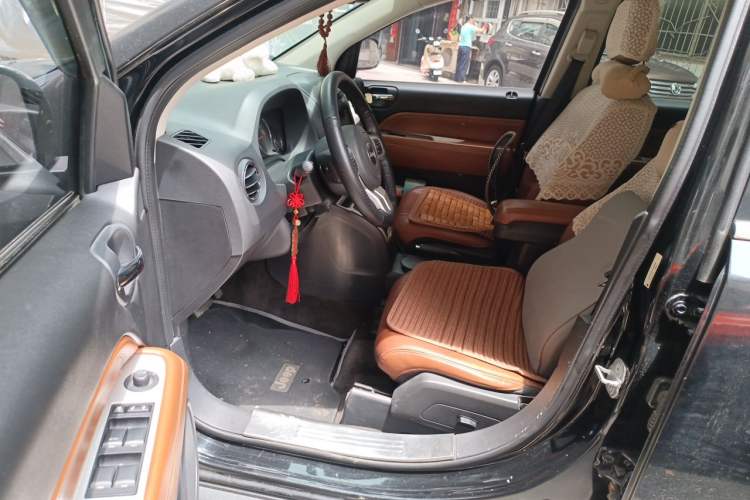 Used Jeep Compass 2013 2.4L four-wheel drive urban version Driver Seat