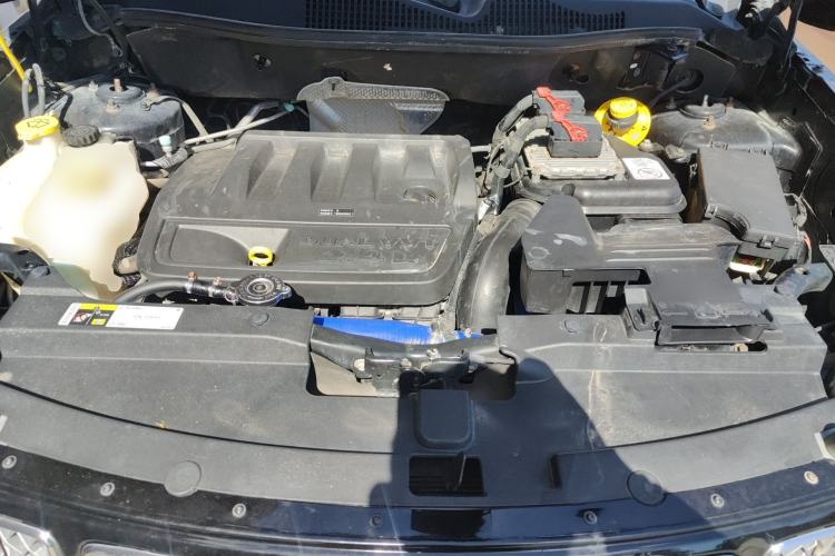 Used Jeep Compass 2013 2.4L four-wheel drive luxury version Engine Bay