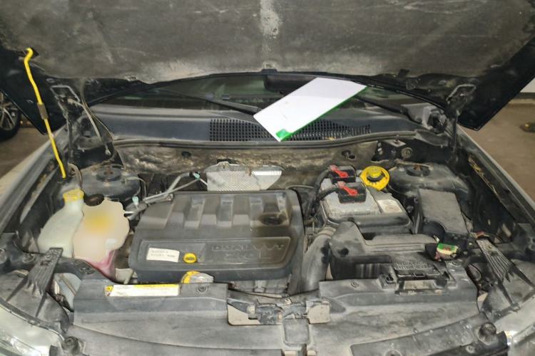 Used Jeep Compass 2013 2.0L two-wheel drive luxury version Engine Bay