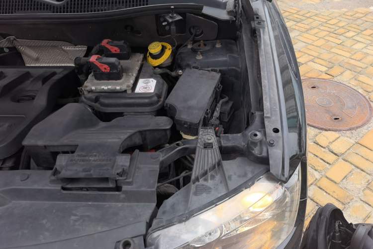Used Jeep Compass 2013 2.4L Four-wheel Drive Black Edition with Navigation Engine Bay Left