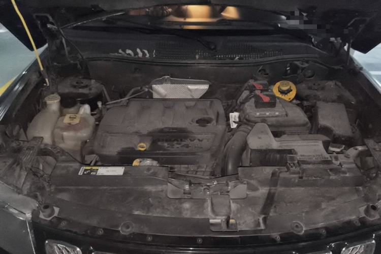 Used Jeep Compass 2013 2.4L four-wheel drive urban version Engine Bay