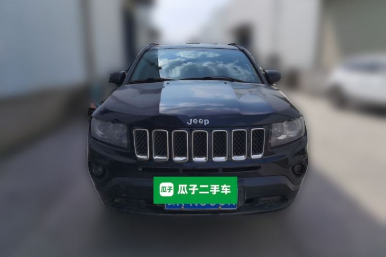 Used Jeep Compass 2013 2.0L two-wheel drive sport version Front