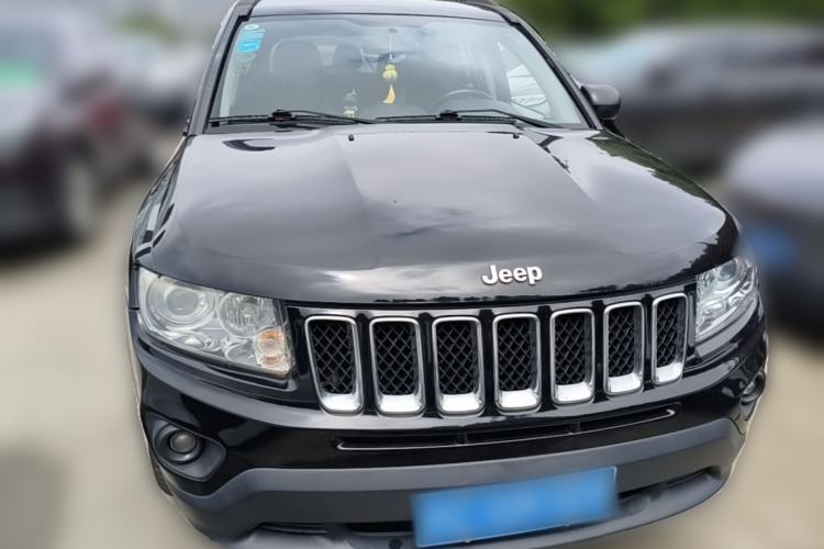 Used Jeep Compass 2013 2.4L four-wheel drive urban version Front