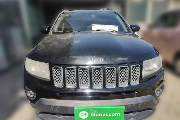 Used Jeep Compass 2013 2.4L four-wheel drive luxury version Front