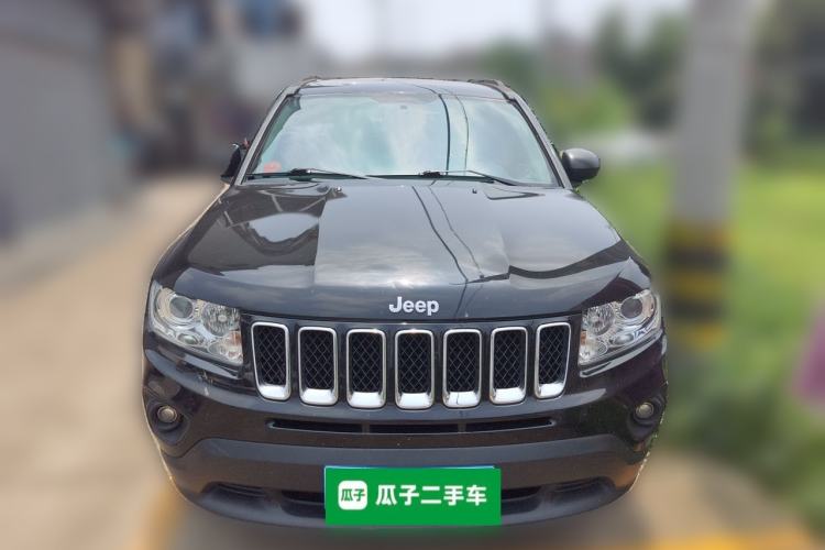 Used Jeep Compass 2013 2.4L four-wheel-drive sport version Front