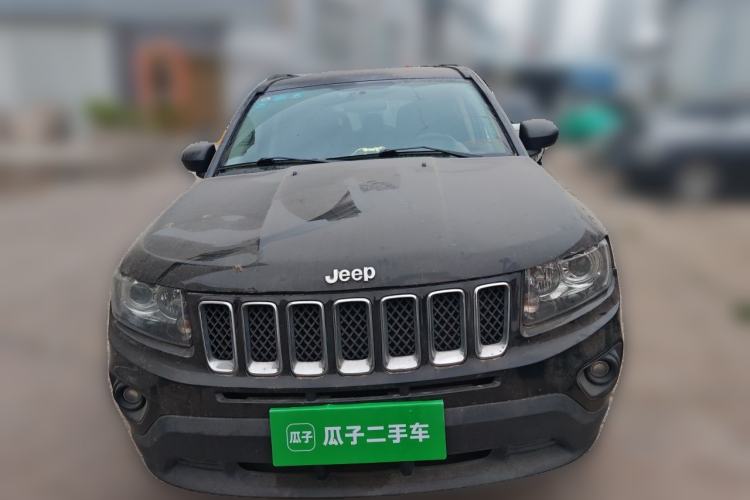Used Jeep Compass 2013 2.0L two-wheel drive luxury version Front