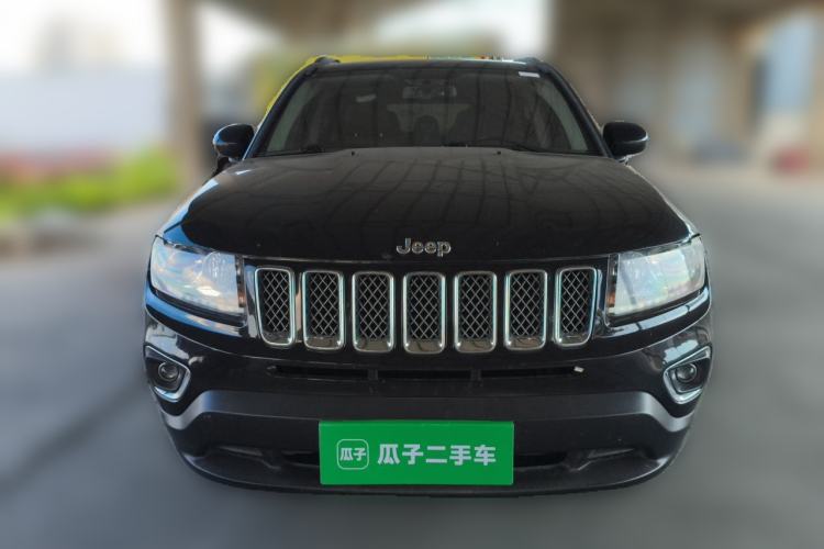 Used Jeep Compass 2013 2.4L four-wheel drive luxury version Front