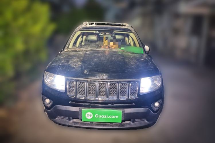 Used Jeep Compass 2013 2.0L two-wheel drive luxury version Front