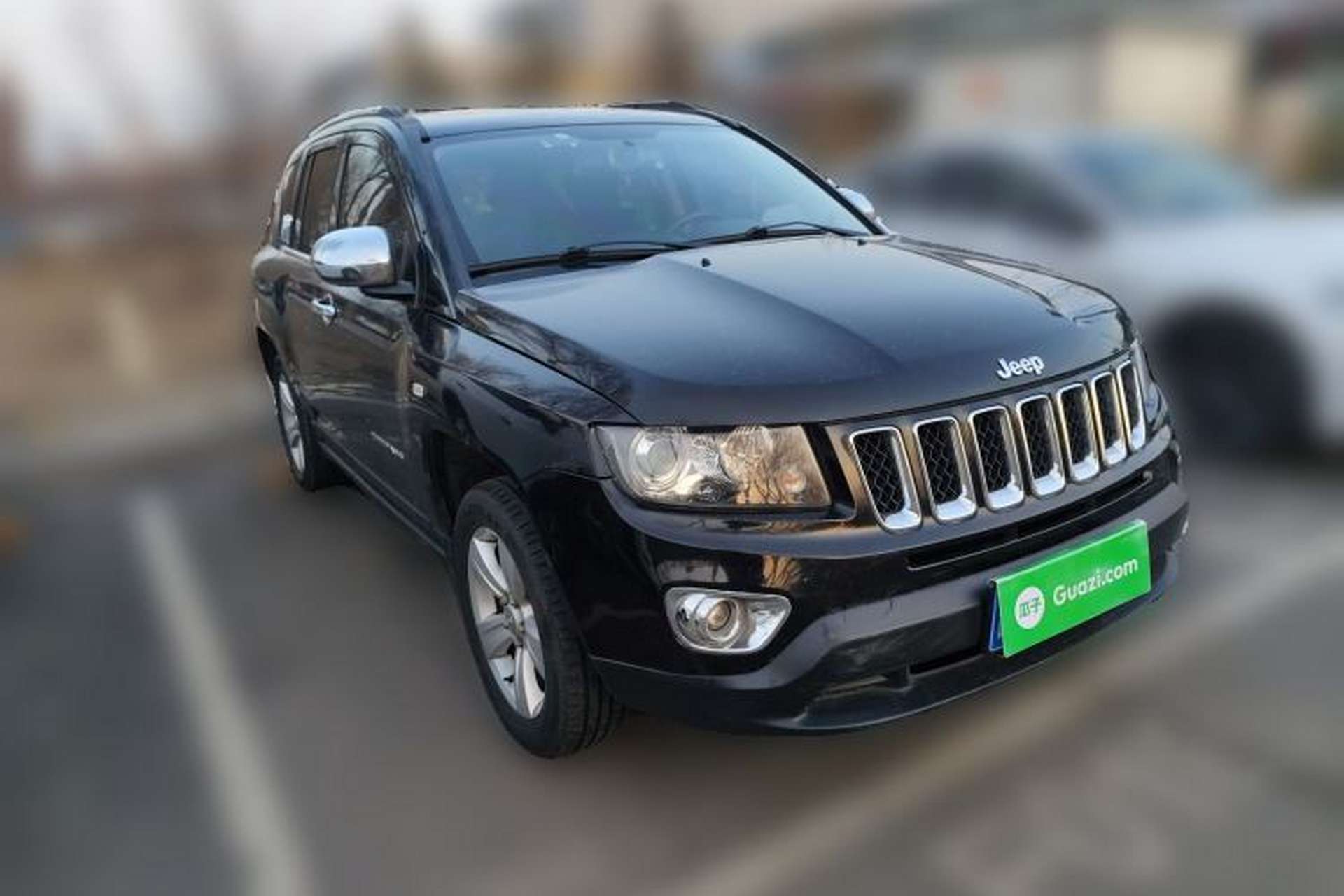 Used Jeep Compass 2013 2.4L four-wheel-drive sport version Front Right 45 Deg