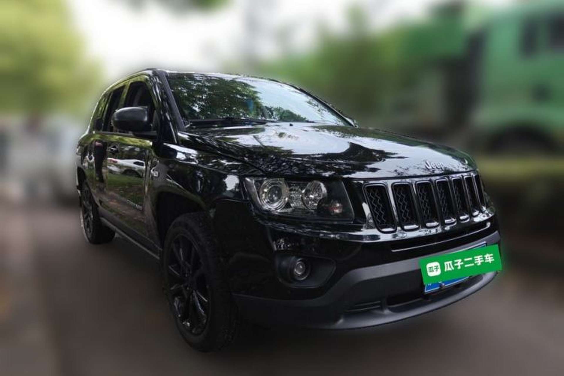 Used Jeep Compass 2013 2.4L Four-wheel Drive Black Edition with Navigation Front Right 45 Deg