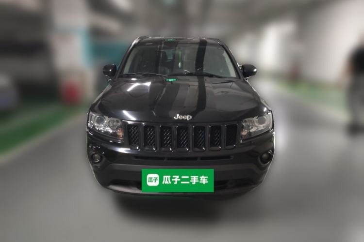 Used Jeep Compass 2013 2.0L two-wheel drive luxury version Front