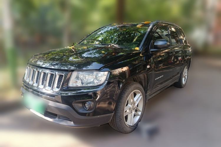 Ojetý Jeep Compass 2013 2.4L four-wheel drive luxury version Guazi used car, China used car export, Used car for sale, Used  cars, Cheapest cars for sale